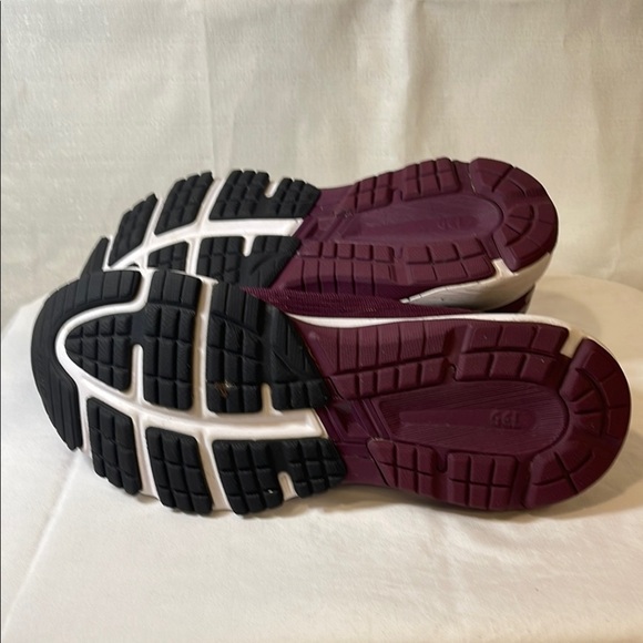 Asics Burgundy and Black Athletic Shoes with Breathable Mesh- GT-1000 - Picture 12 of 12